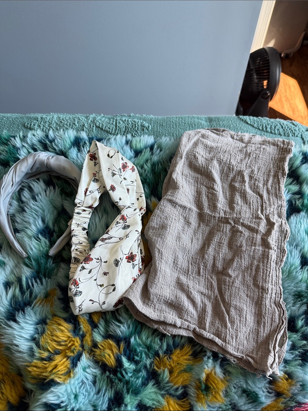 Set of 3 Anthropologie Accessories 2 Headbands & Gray Scarf